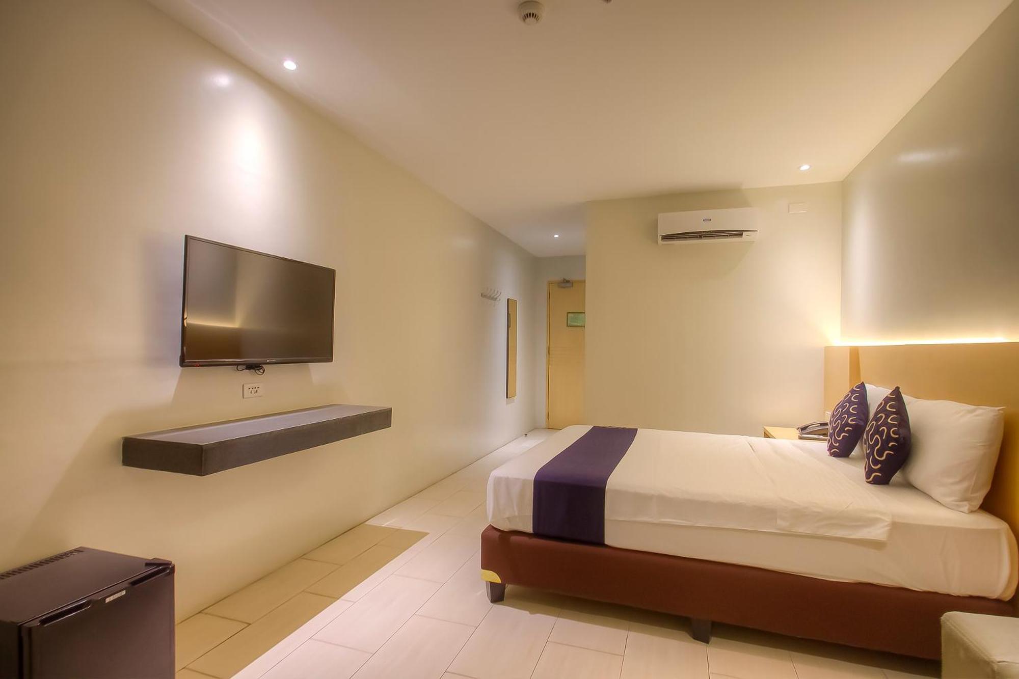 Capital O 827 Speciale Hotel Rosario  エクステリア 写真